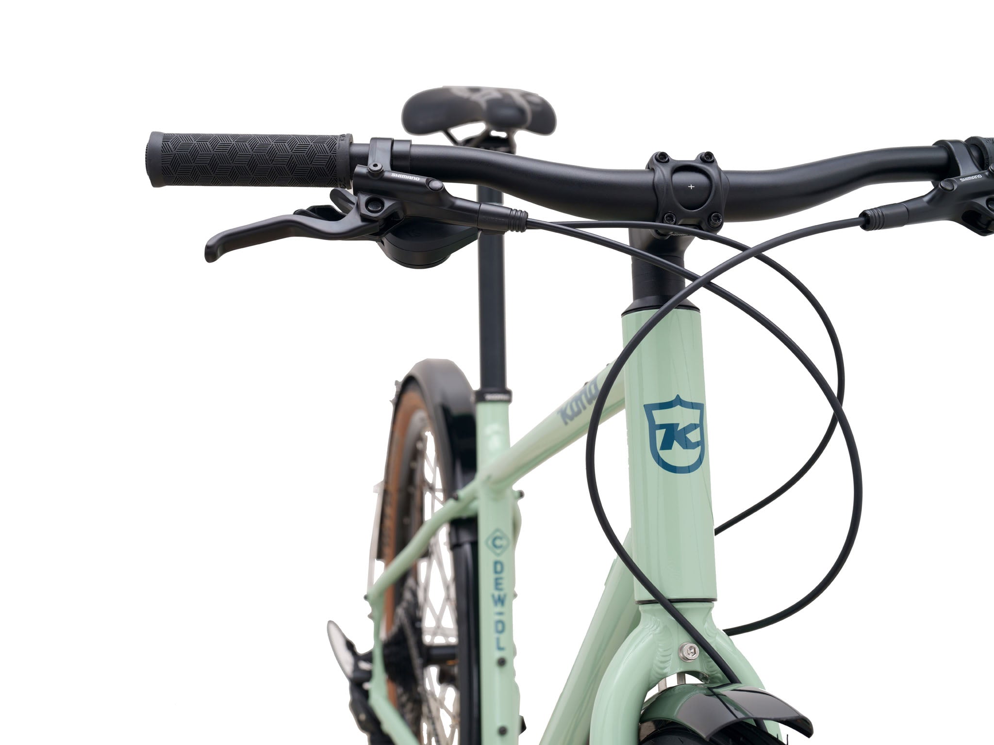 Dew Deluxe commuter bike showcasing its 10-speed gears and puncture-resistant tires.