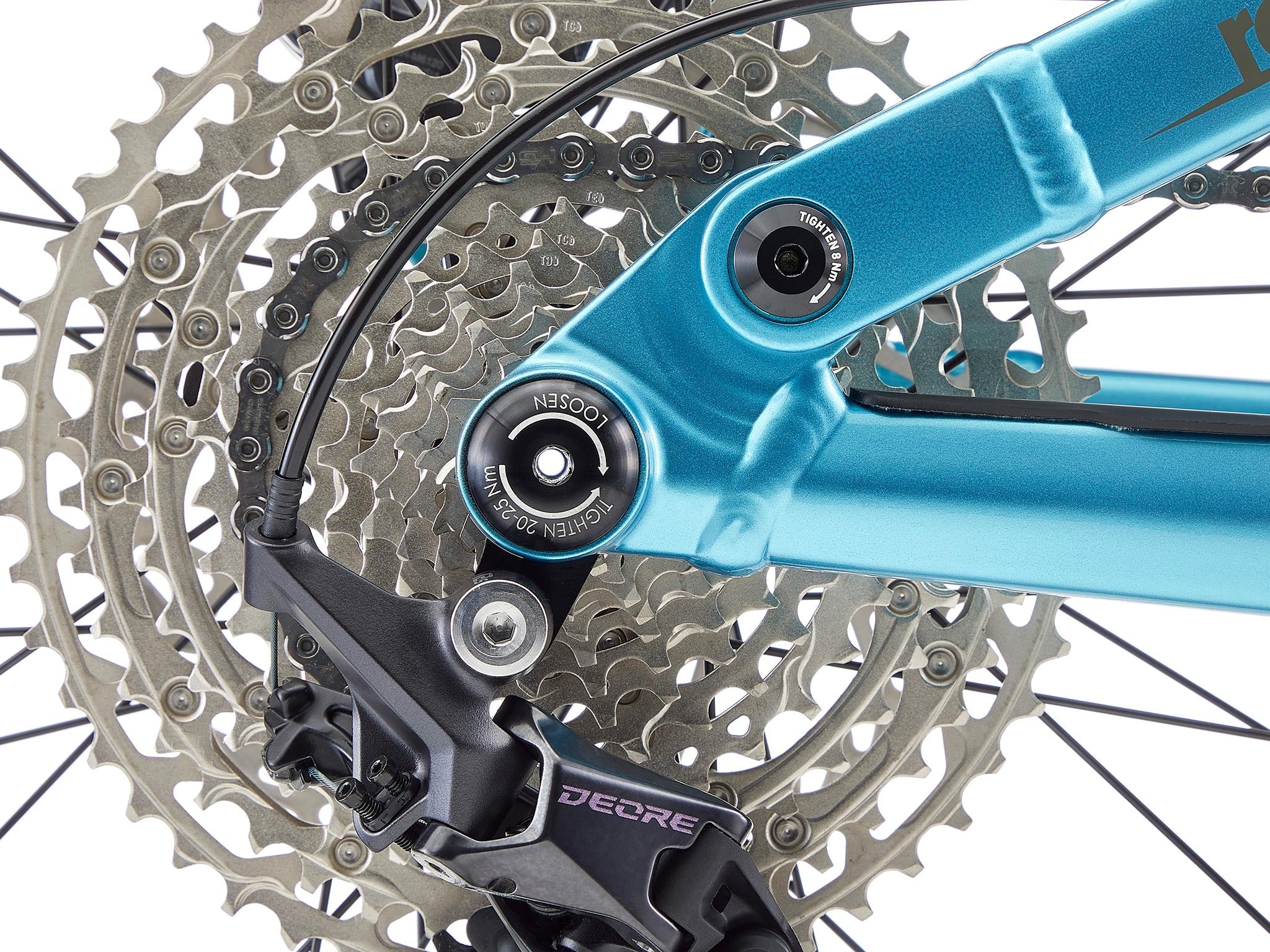 Remote 130 e mountain bike on rugged trail with 29-inch wheels and suspension