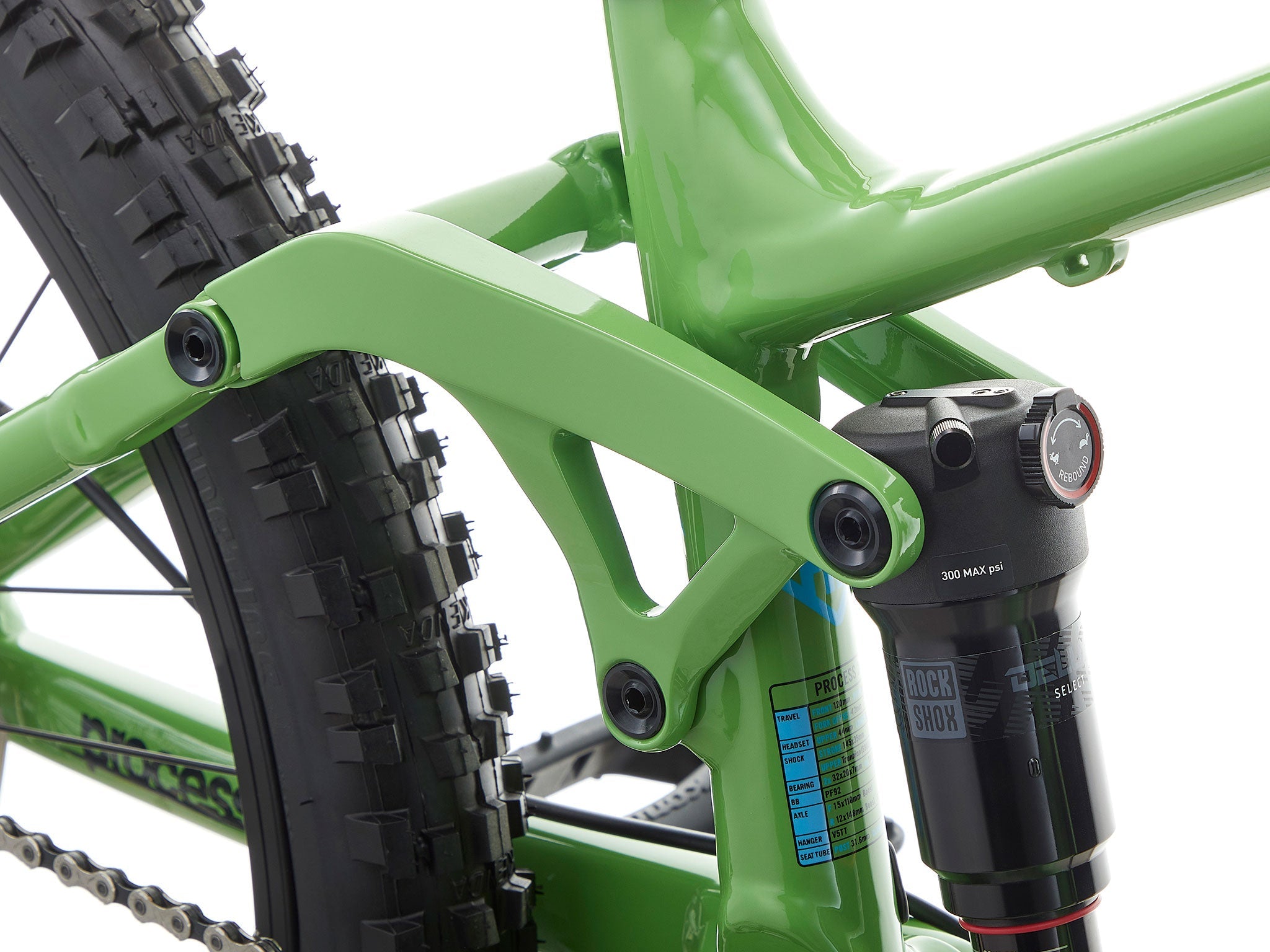 Close-up of the TrailBlazer 24s hydraulic disc brakes and gear system.
