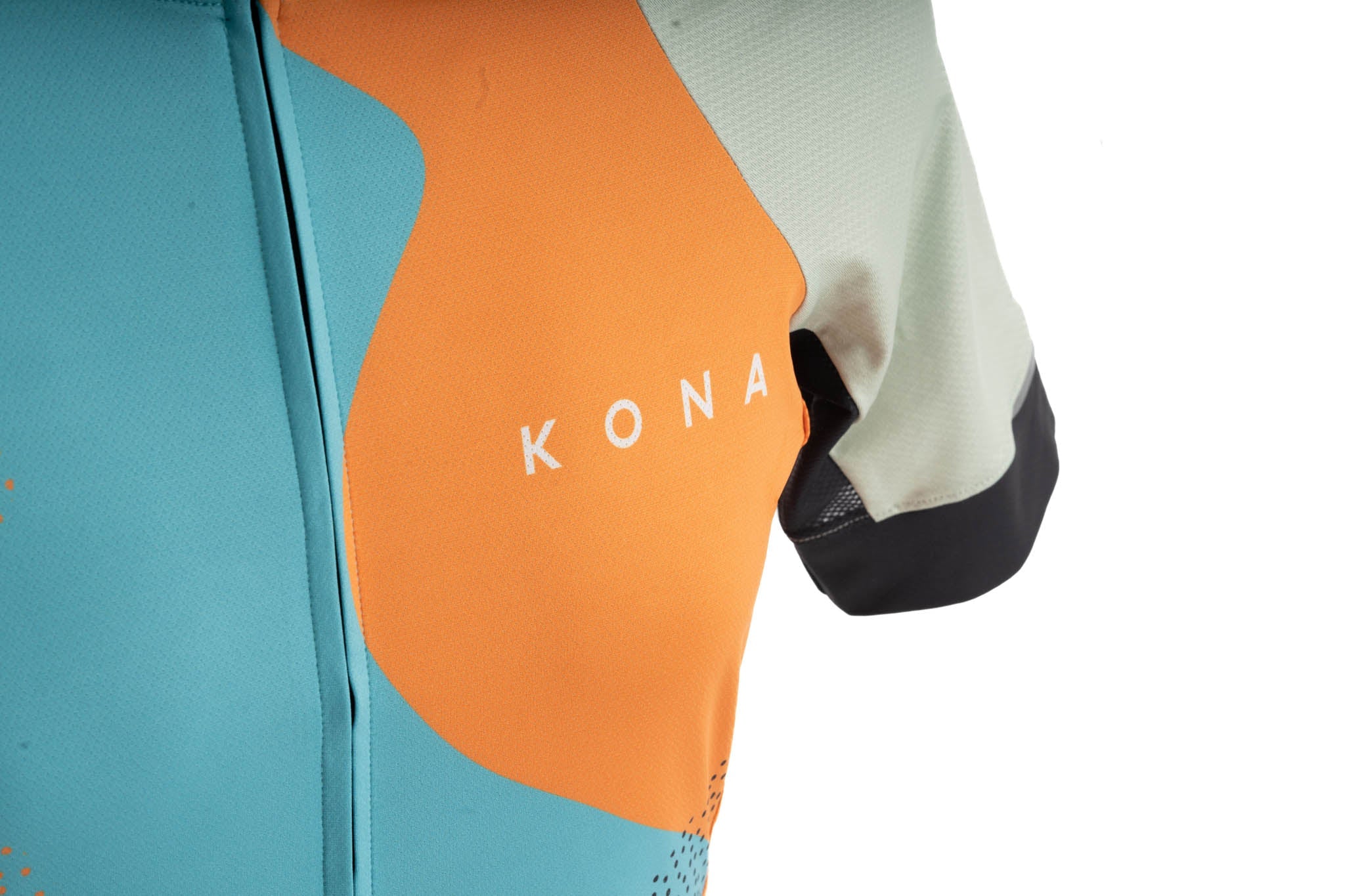 Full front view of the Rhythm cycling jersey highlighting the zipper and fabric texture