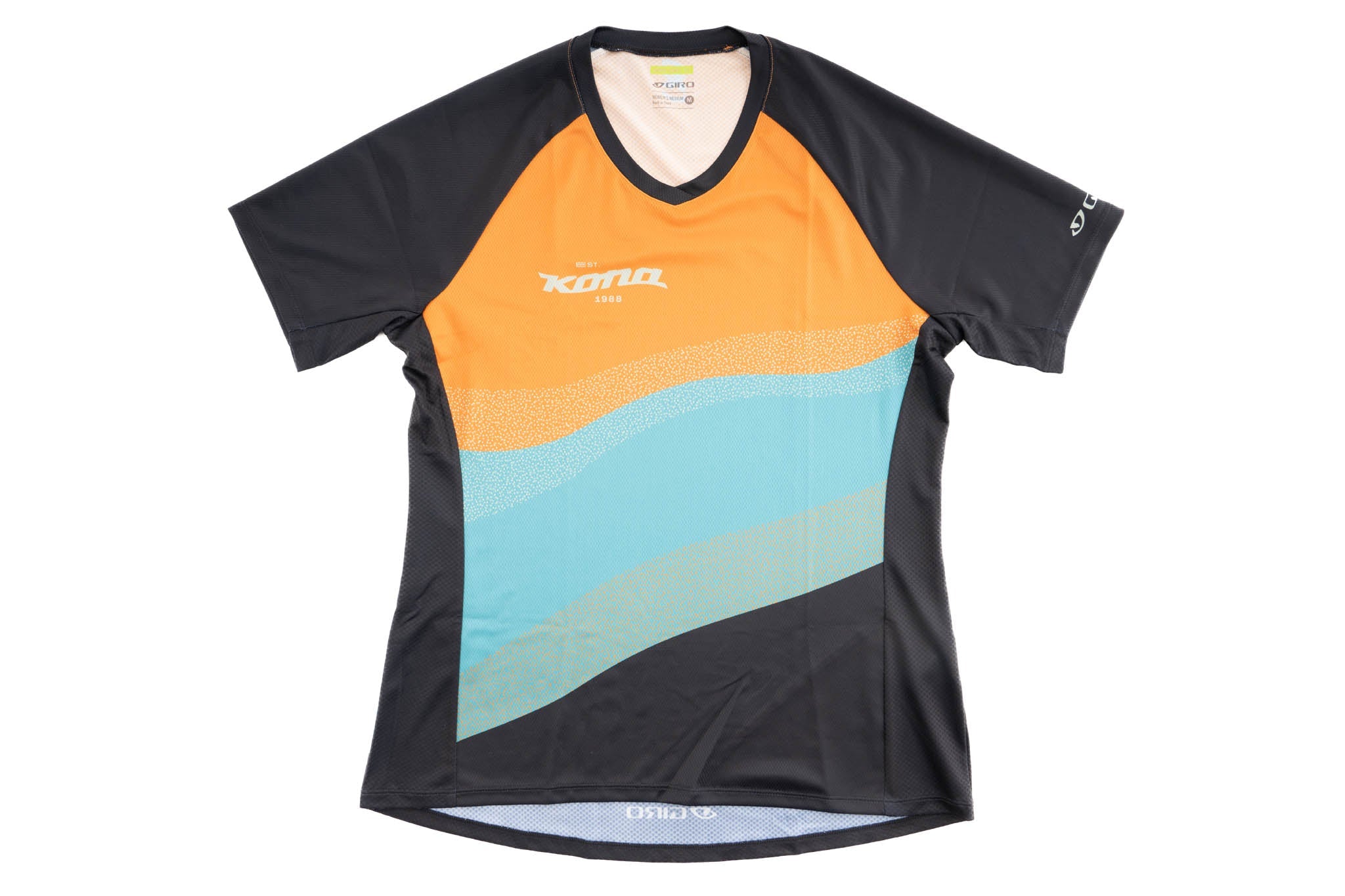 Front view of Eco-Friendly Women's Cycling Horizon Jersey showcasing its relaxed fit and drop hem.