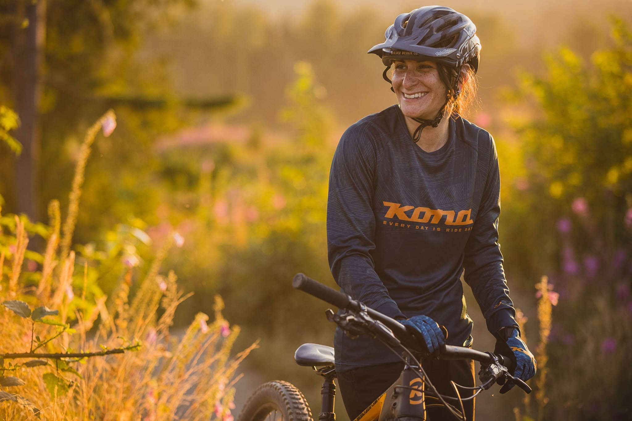 Front view of eco-friendly cycling jersey showcasing its relaxed fit and design.